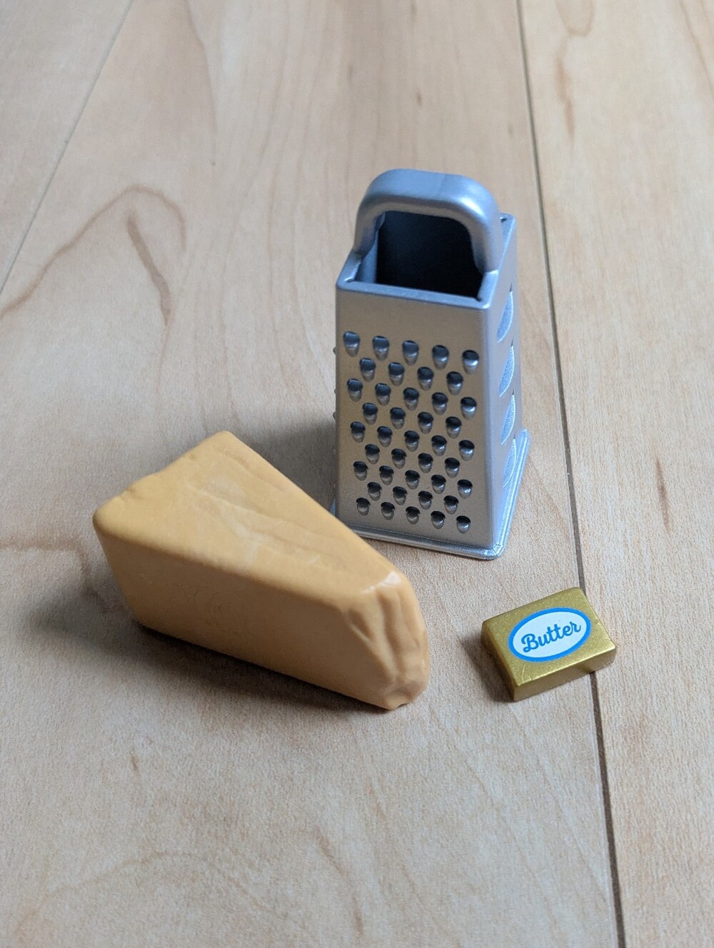 American Girl parmesan cheese & grater Blaire’s Family Farm Restaurant, Butter